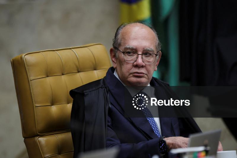 Gilmar Mendes recua de atribuição exclusiva do PGR para pedir impeachment de ministros do Supremo