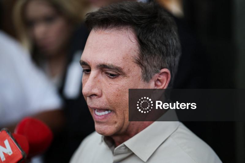 Bolsonaro deve ter alta de hospital em 1º de janeiro, diz boletim médico