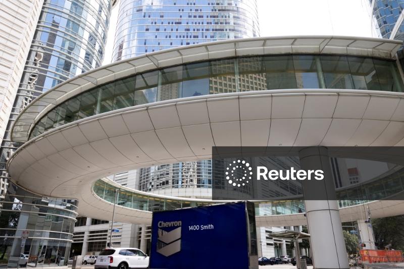 EXCLUSIVO-Total e Chevron lideram disputa para comprar descoberta de petróleo da Galp na Namíbia, dizem fontes