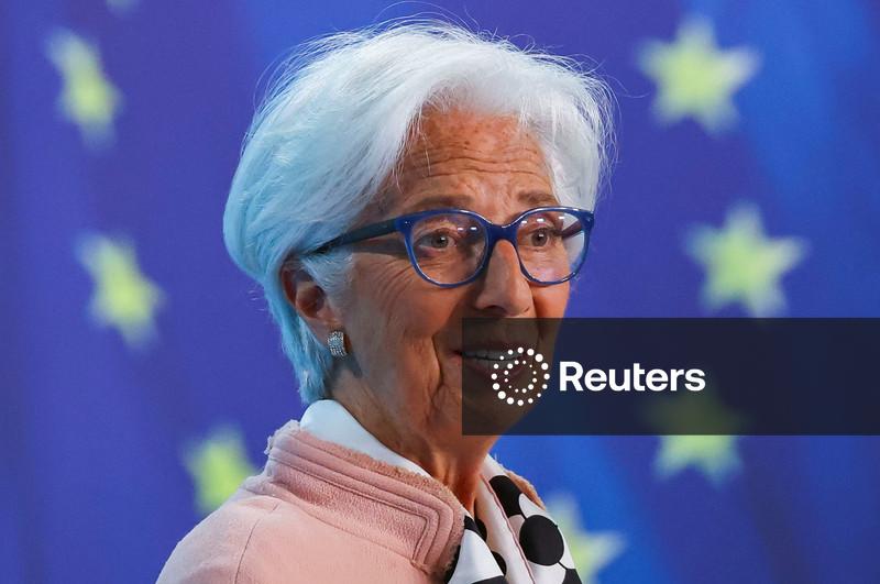 Lagarde diz que inflação na zona do euro deverá rondar 2% nos próximos meses