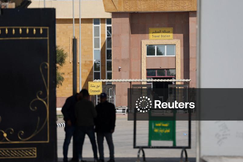 EXCLUSIVO-Israel pretende garantir que mais palestinos saiam de Gaza do que entrem