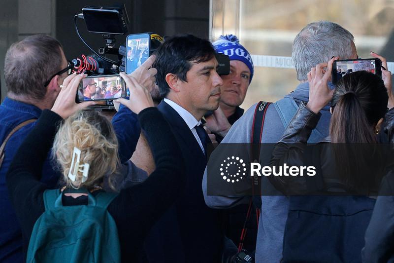 Médico no caso de overdose de Matthew Perry é sentenciado a 2 anos e meio de prisão