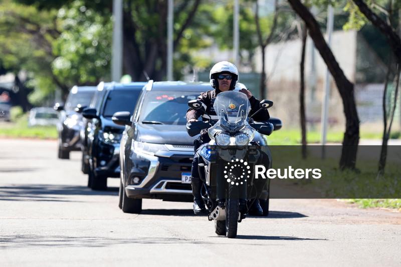 Bolsonaro é internado e será operado na manhã de quinta-feira