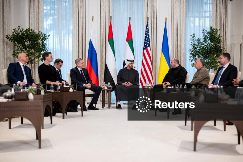 Próxima rodada de negociações entre Rússia e Ucrânia está marcada para próximo domingo em Abu Dhabi, diz autoridade dos EUA