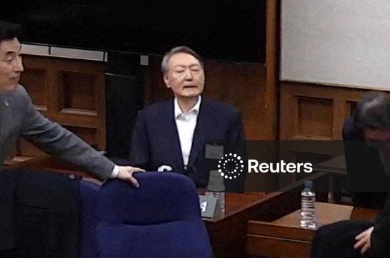 Tribunal sul-coreano condena ex-presidente Yoon à prisão perpétua por insurreição