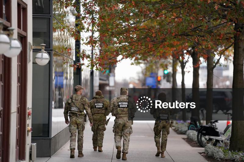 Suspeito de tiroteio contra Guarda Nacional enfrentará acusações de homicídio; Trump vai congelar migração do "Terceiro Mundo"'