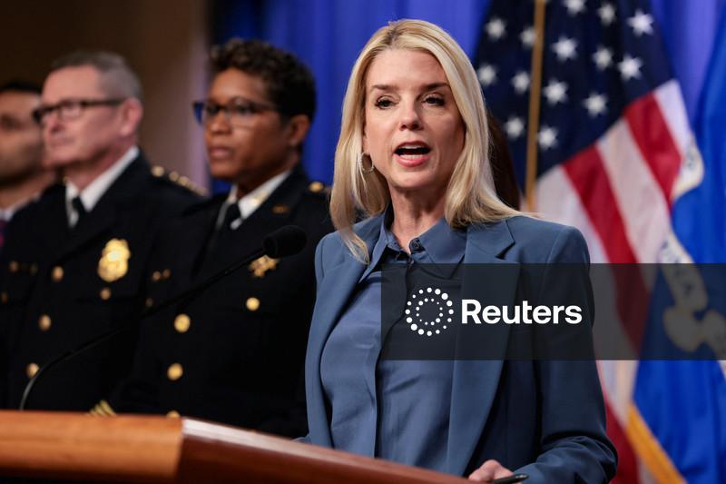 FBI frustra plano de atentado contra Los Angeles, diz procuradora-geral dos EUA