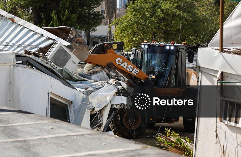 Israel destrói edifícios no complexo da agência palestina da ONU em Jerusalém Oriental