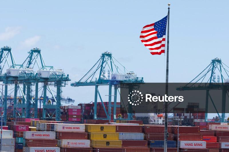 Preços de importados dos EUA ficam inalterados em dezembro na comparação anual