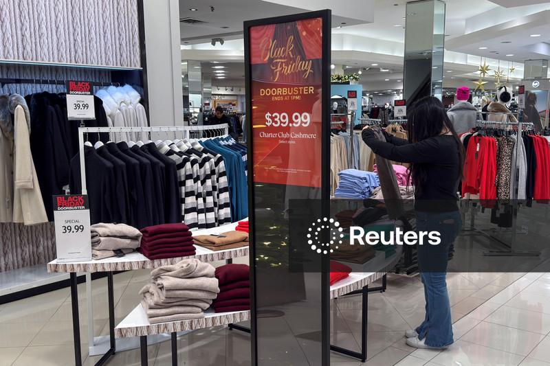 Setor de serviços dos EUA tem pouca alteração em novembro, mas pedidos desaceleram, mostra ISM