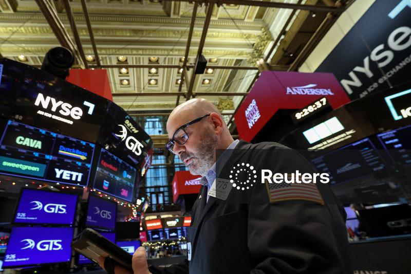 Wall St abre em alta com alívio na inflação; previsão impulsiona Micron