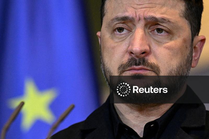 Zelenskiy diz que Rússia está respeitando amplamente cessar-fogo energético antes de negociações de paz