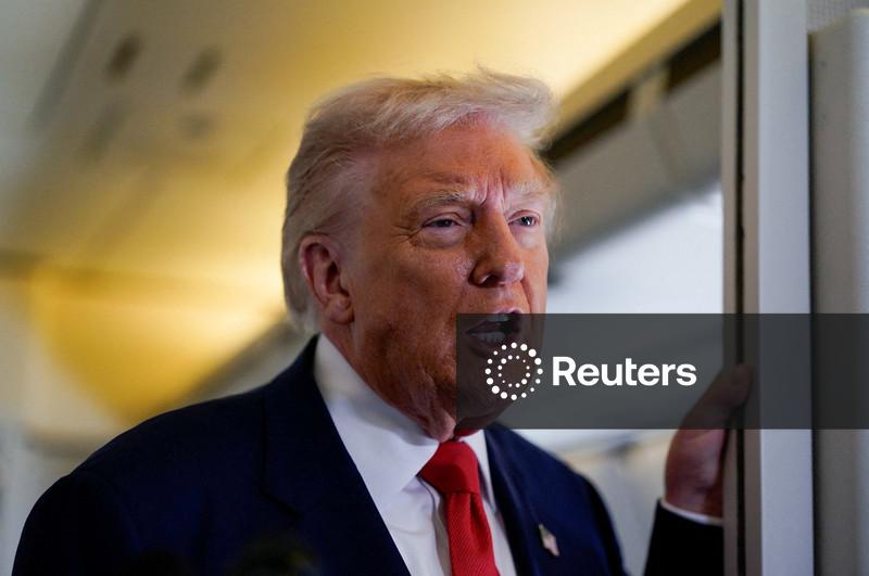 Trump diz que EUA podem iniciar conversas com Maduro