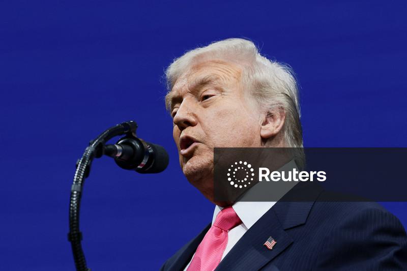 Trump assina decreto para remover tarifas de algumas importações agrícolas do Brasil