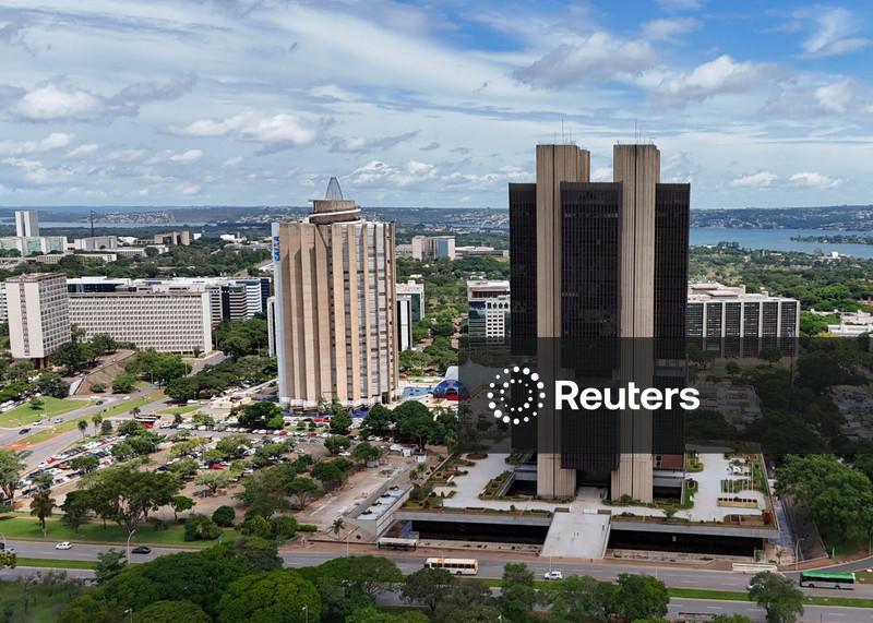 Mercado vê Selic a 12,25% em 2026, mostra Focus