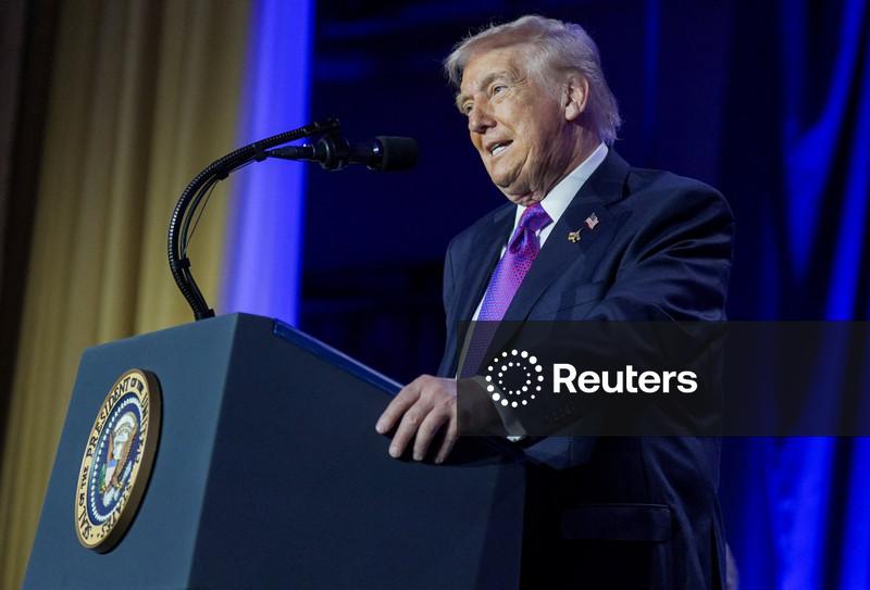 Governo Trump vai acabar com proteções trabalhistas para até 50 mil funcionários federais