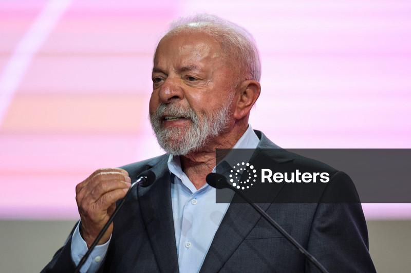 Lula pressiona negociadores para um acordo climático antecipado na cúpula da COP30