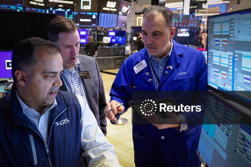 Wall Street abre em baixa com queda das ações de tecnologia