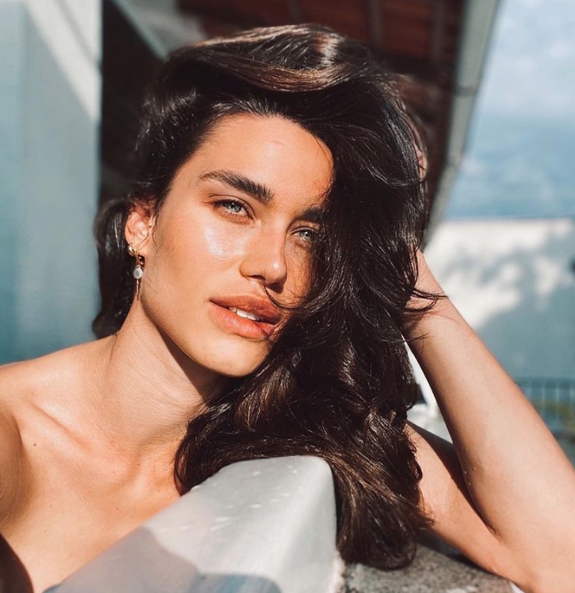 Após revelar Camila Queiroz, Verdades Secretas 2 lança modelo Rhay Polster