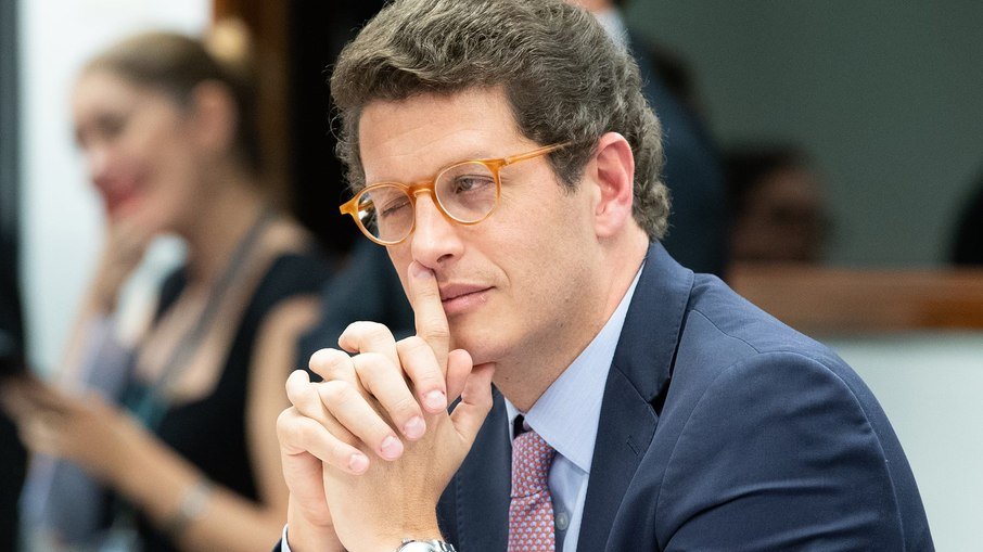 Ex-ministro do Meio Ambiente, Ricardo Salles é contratado pela Jovem Pan