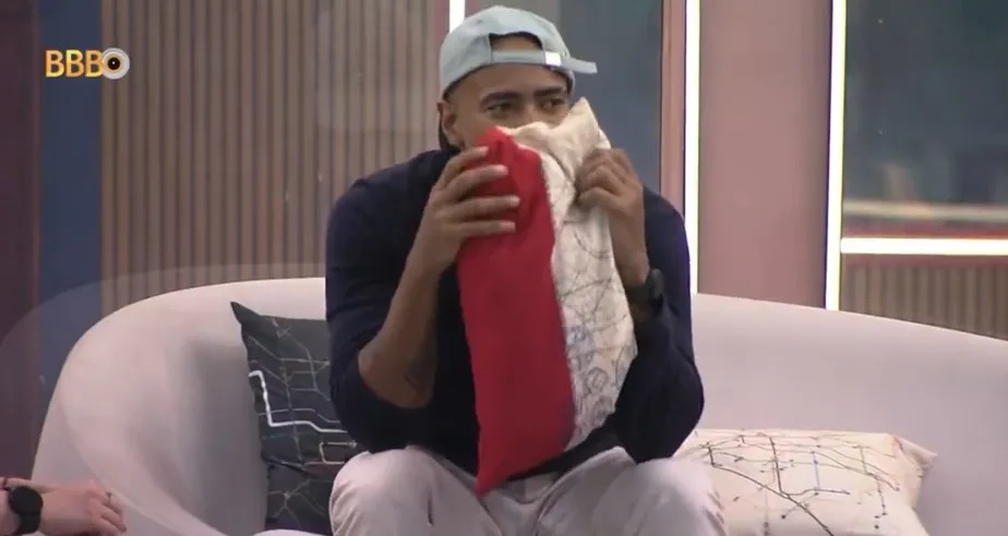 Ricardo Alface descobre rota de fuga no BBB23 e irrita Boninho