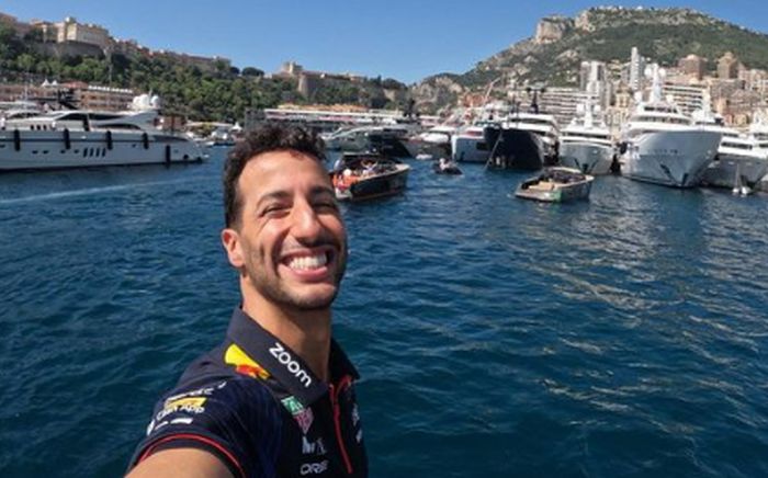 Daniel Ricciardo se machuca nos treinos livres e está fora do GP da Holanda