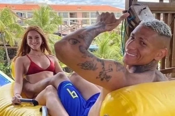 Quem é Amanda Araújo, influencer apontada como affair de Richarlison