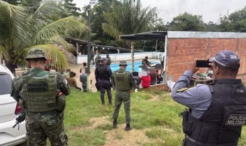 Mais de 20 pessoas são presas em flagrante em rinha no Puraquequara