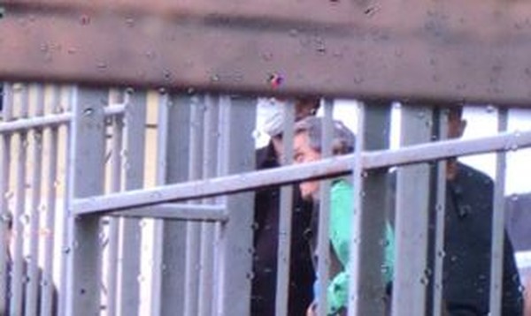 Roberto Jefferson chega ao presídio de Benfica, no Rio