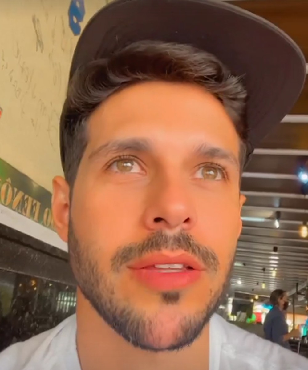 Cotado para repescagem, ex-bbb Rodrigo lamenta desistência de Tiago: 'queria estar lá'