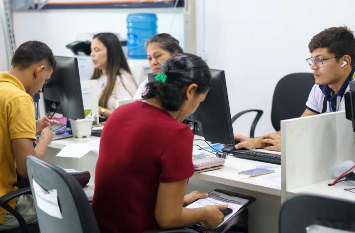 Sine Amazonas oferta 161 vagas de emprego no ensino fundamental ao superior