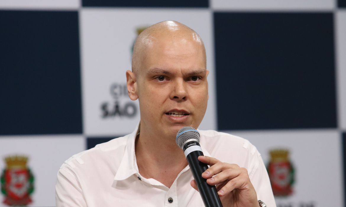Com câncer, prefeito Bruno Covas decide se afastar do cargo 