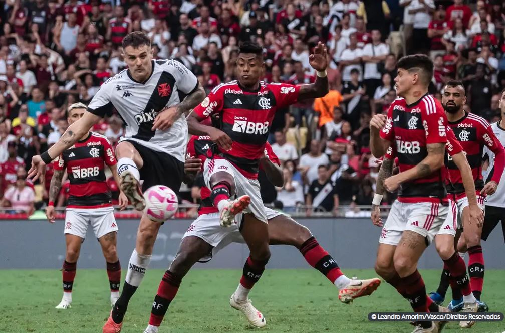 Flamengo e Vasco se enfrentam hoje no estádio do Maracanã