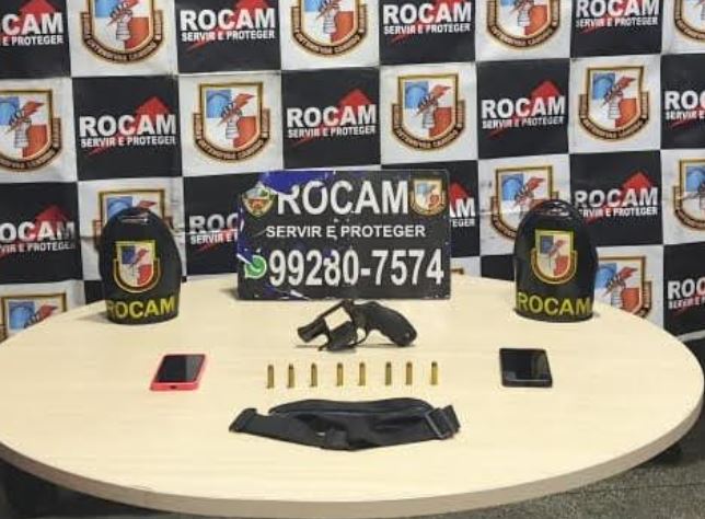 Casal é preso enquanto se preparava para roubar motorista de app em Manaus