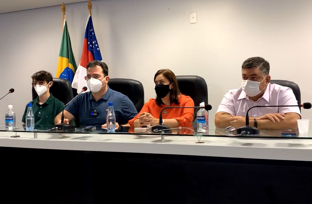 Amazonino Mendes, Wilker Barreto e Amon Mandel anunciam saída do Podemos