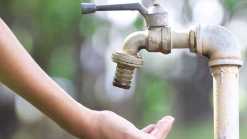 Bairros de Manaus ficam sem água neste sábado após falta de energia