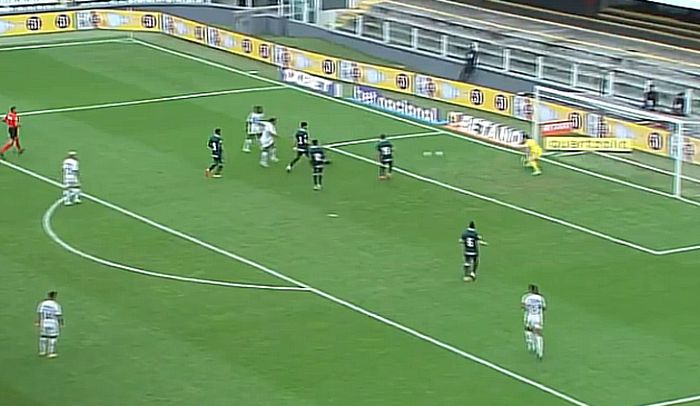 Roberto Pereyra aguarda outras propostas e dá chá de cadeira no Santos