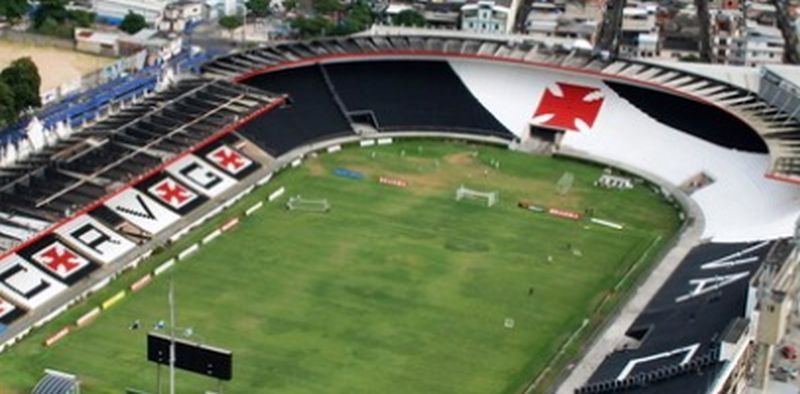 Veto da torcida em São Januário vira debate sobre papel popular do futebol