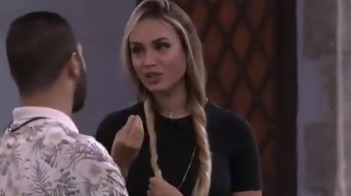 Sarah acredita em paredão falso com Lumena e assusta fãs ao falar de Carla