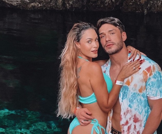 Ex-BBB Sarah e Lucas Viana terminam namoro após viagem ao México