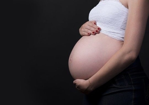 Pesquisadores encontram plásticos nas placentas de mulheres grávidas