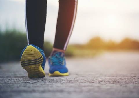 Calçados com ponta 'curva' podem enfraquecer músculos do pé; Entenda