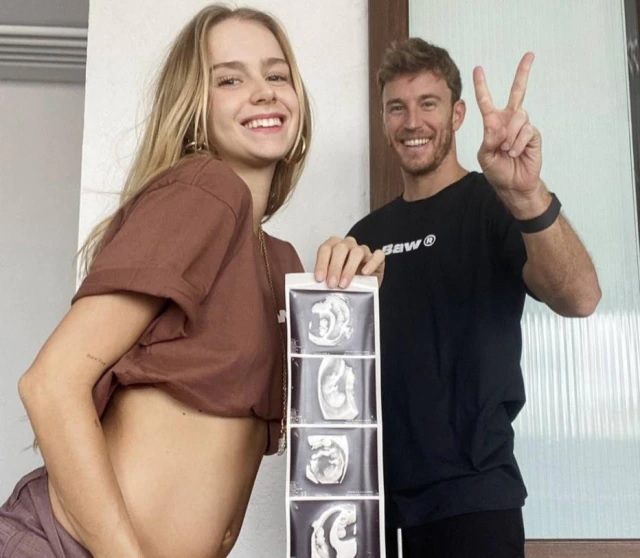 Isabella Scherer, grávida de gêmeos, recebe declaração de amor de namorado