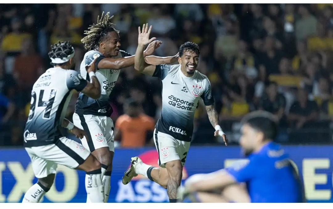 Bahia e Corinthians pressionam Cruzeiro em disputa por Libertadores