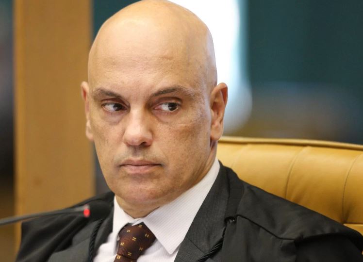 Moraes nega pedido para suspender posse de deputados bolsonaristas