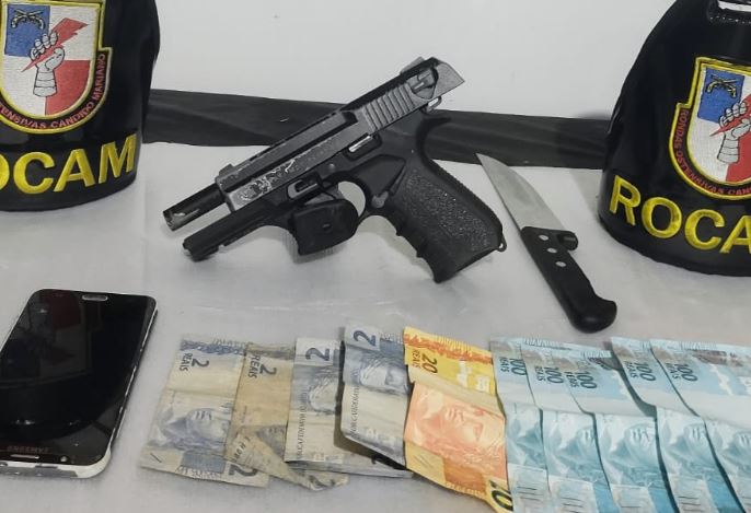 Homem armado é preso puxando briga em praça no Amazonas