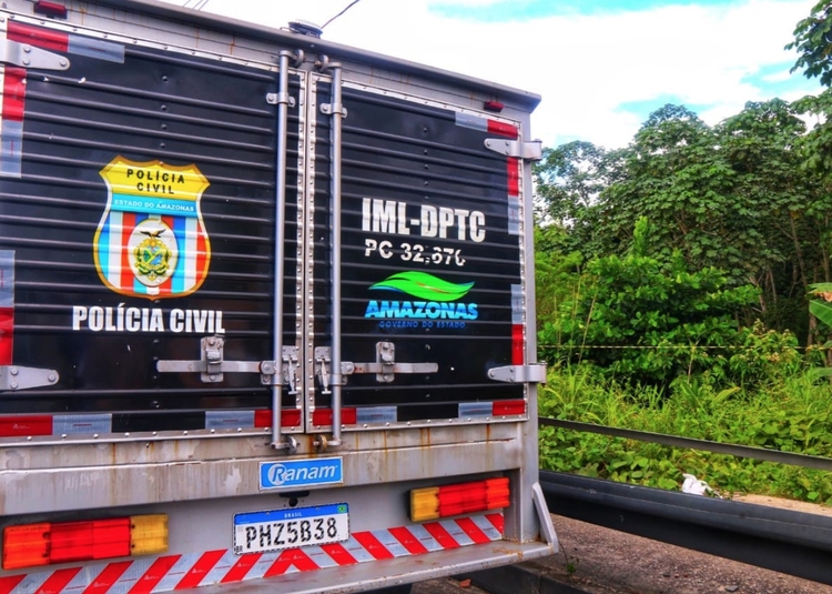 Homem é encontrado retalhado a facadas em ramal do Amazonas