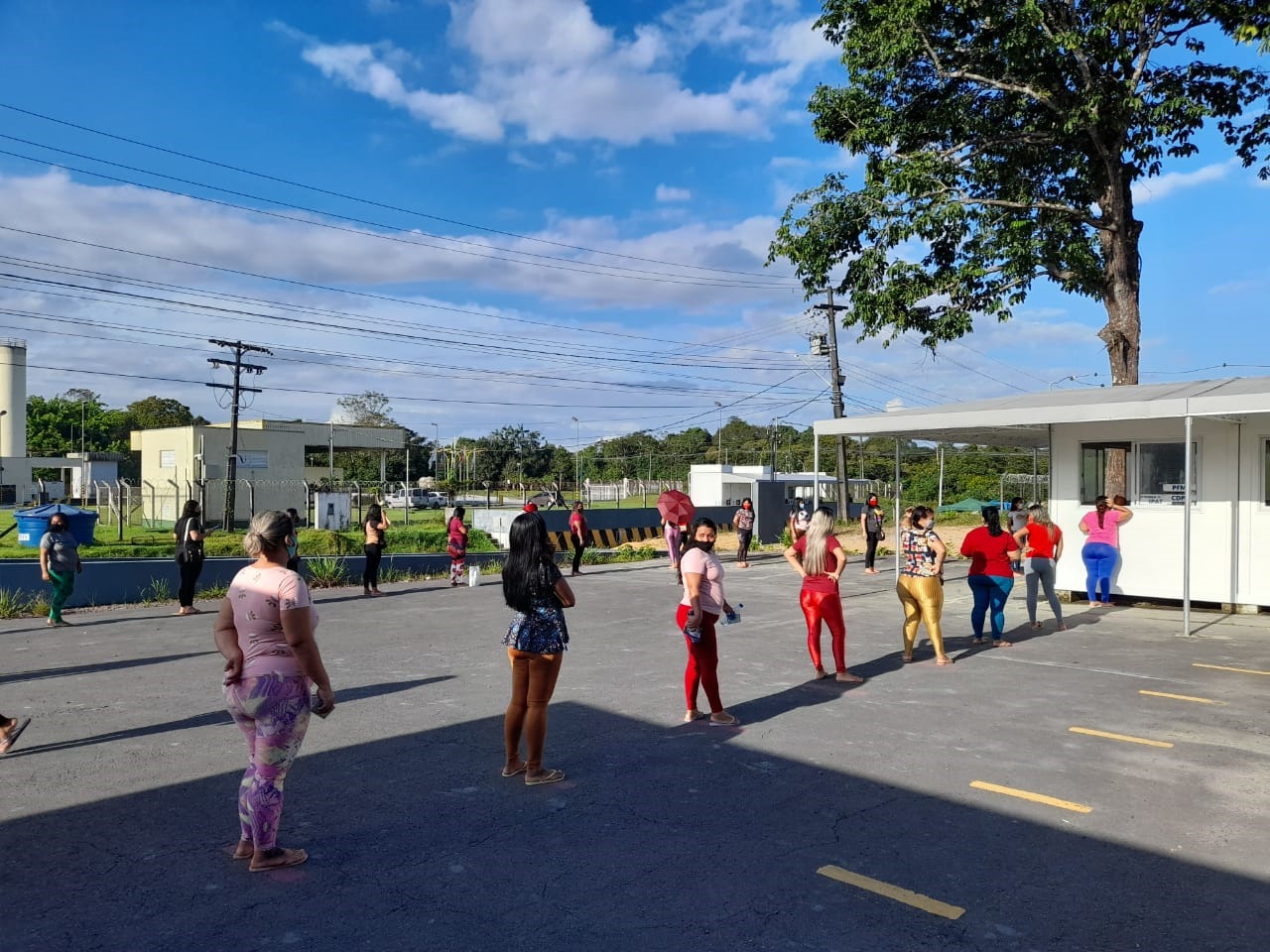 Vacinados do grupo de risco são liberados para visitar detentos no Amazonas