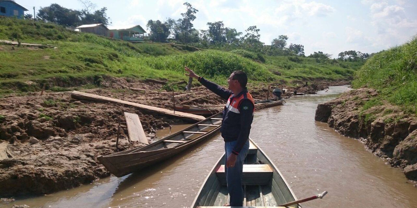 Seca extrema dos rios já afeta mais de 630 mil pessoas no Amazonas 