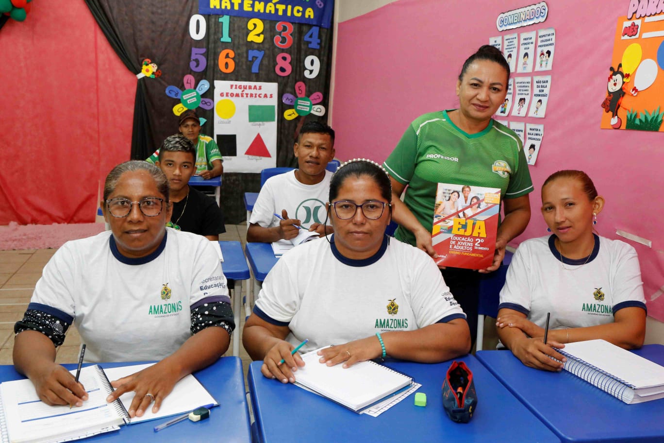 Prazo de matrículas para 2º semestre da EJA começa na segunda no Amazonas